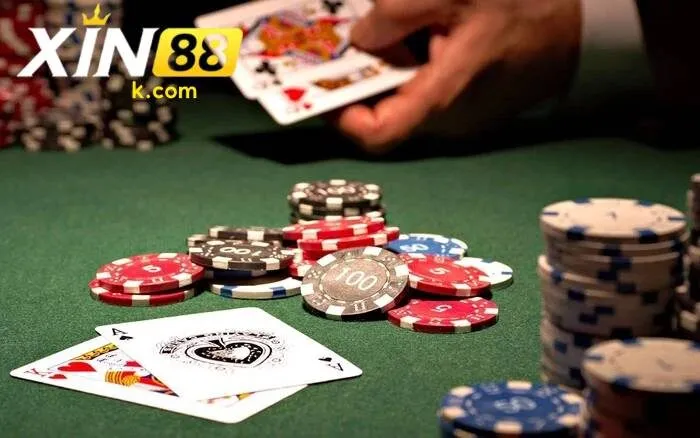 Mỗi ván bài bửu